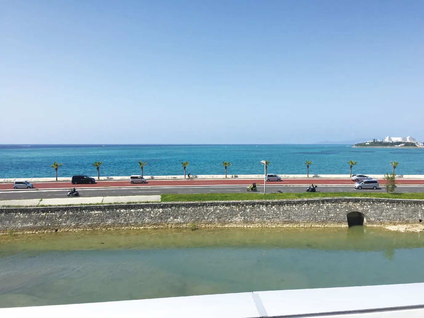 （本島一周 1日目）西海岸リゾートを走る旅